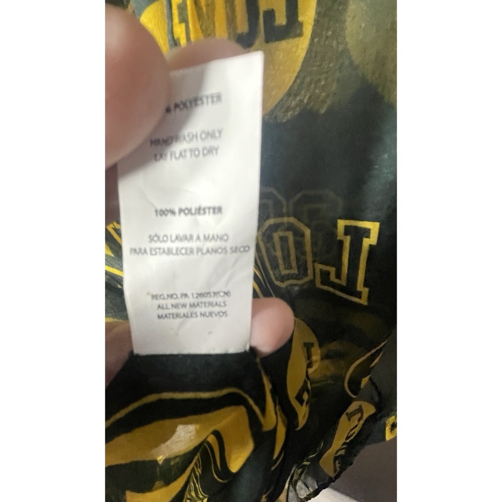 Forever Collectibles NFL GreenBay Packers Love Infinity Scarf 100% Polyester (F) - Picture 5 of 6